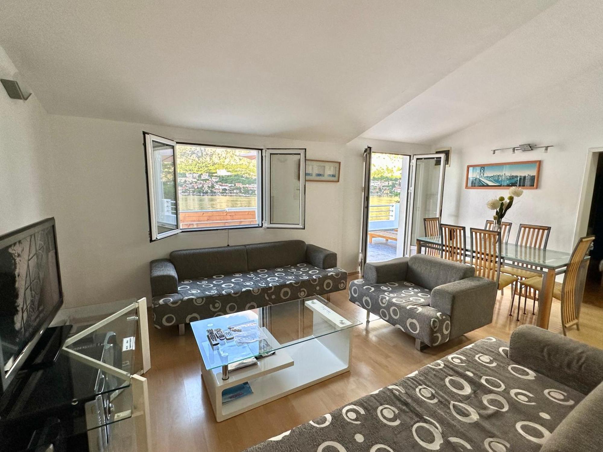 House With Big Terrace And Beautiful Sea View Βίλα Κότορ Εξωτερικό φωτογραφία